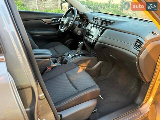 Серый Ниссан Rogue, объемом двигателя 2.49 л и пробегом 93 тыс. км за 19700 $, фото 40 на Automoto.ua