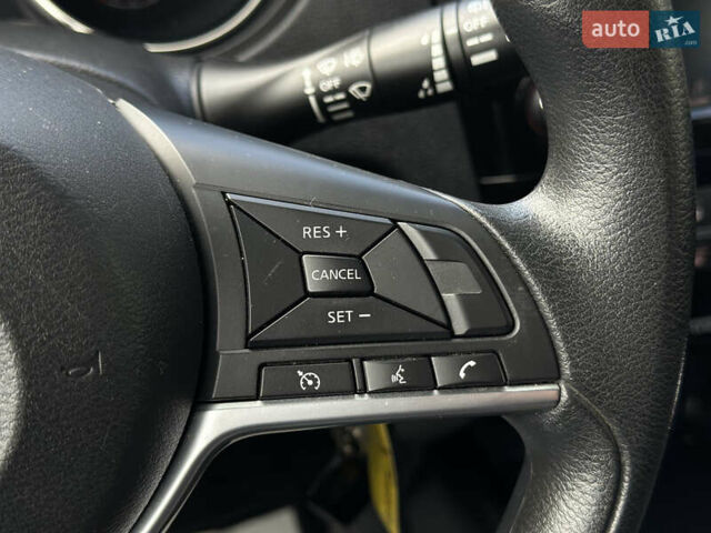 Ниссан Rogue 2019 в Львове на Automoto.ua Серый Ниссан Rogue, объемом двигателя 2 л и пробегом 75 тыс. км за 15200 $, фото 42 на Automoto.ua