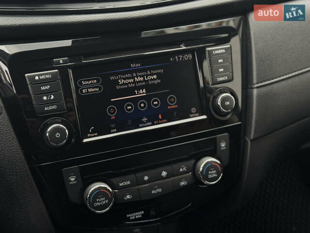 Сірий Ніссан Rogue, об'ємом двигуна 2.5 л та пробігом 115 тис. км за 16900 $, фото 30 на Automoto.ua