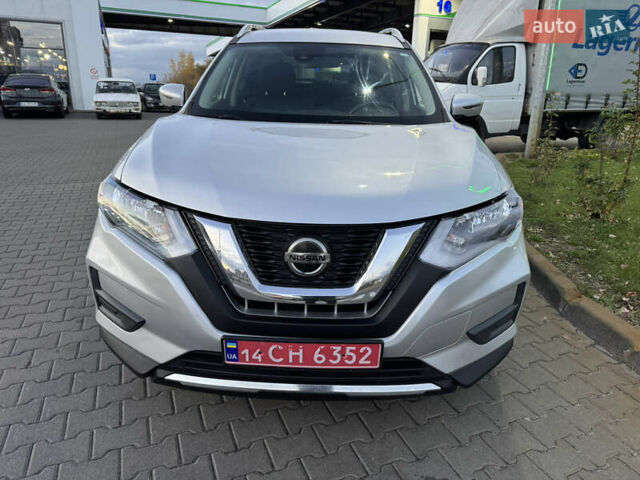 Ниссан Rogue 2019 в Киеве на Automoto.ua Серый Ниссан Rogue, объемом двигателя 2.5 л и пробегом 135 тыс. км за 14999 $, фото 1 на Automoto.ua