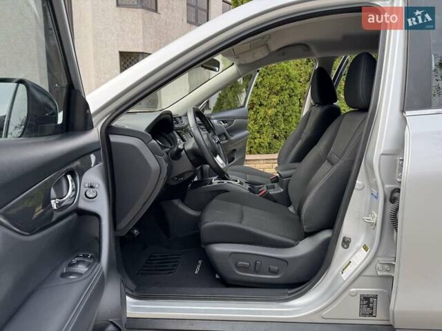Ниссан Rogue 2019 в Запорожье на Automoto.ua Серый Ниссан Rogue, объемом двигателя 2.49 л и пробегом 115 тыс. км за 15799 $, фото 19 на Automoto.ua
