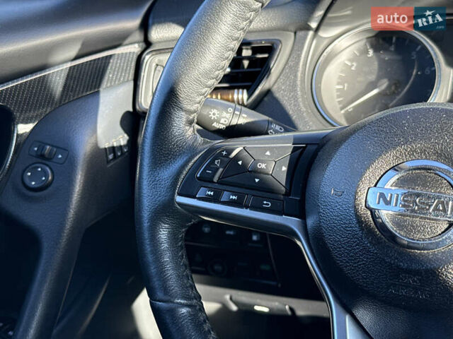 Серый Ниссан Rogue, объемом двигателя 2.49 л и пробегом 180 тыс. км за 15500 $, фото 23 на Automoto.ua