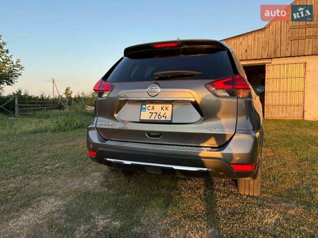 Серый Ниссан Rogue, объемом двигателя 2.49 л и пробегом 93 тыс. км за 19700 $, фото 24 на Automoto.ua
