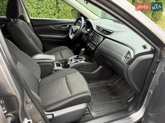 Ниссан Rogue 2019 в Киеве на Automoto.ua Серый Ниссан Rogue, объемом двигателя 2.49 л и пробегом 146 тыс. км за 14200 $, фото 33 на Automoto.ua