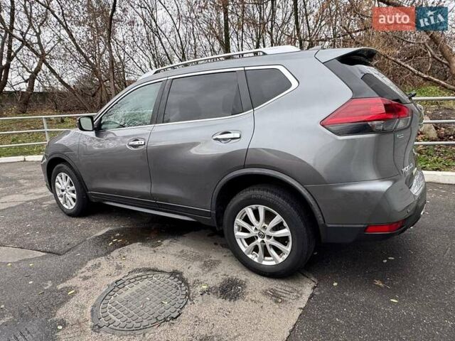 Серый Ниссан Rogue, объемом двигателя 2.49 л и пробегом 128 тыс. км за 14950 $, фото 10 на Automoto.ua