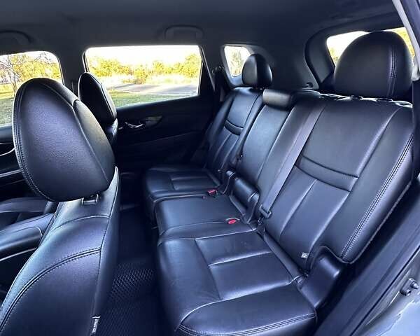 Серый Ниссан Rogue, объемом двигателя 2.49 л и пробегом 110 тыс. км за 17900 $, фото 15 на Automoto.ua