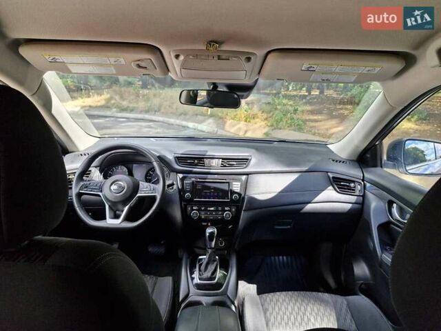 Сірий Ніссан Rogue, об'ємом двигуна 2.49 л та пробігом 68 тис. км за 16600 $, фото 19 на Automoto.ua