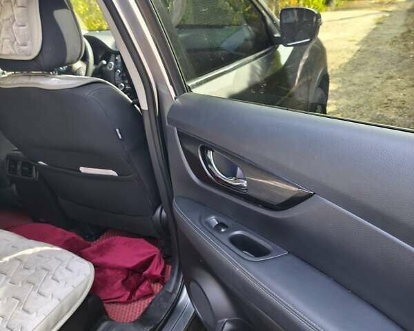 Сірий Ніссан Rogue, об'ємом двигуна 2.49 л та пробігом 76 тис. км за 17700 $, фото 13 на Automoto.ua