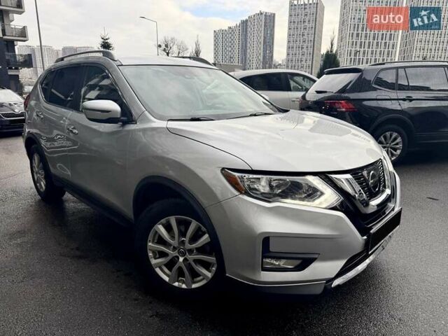 Сірий Ніссан Rogue, об'ємом двигуна 2.49 л та пробігом 117 тис. км за 14777 $, фото 3 на Automoto.ua