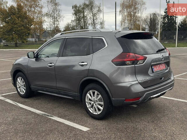 Серый Ниссан Rogue, объемом двигателя 2.49 л и пробегом 151 тыс. км за 15500 $, фото 2 на Automoto.ua