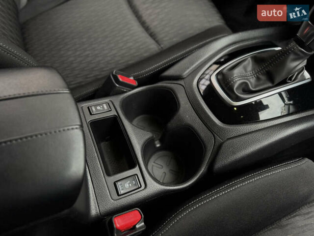 Сірий Ніссан Rogue, об'ємом двигуна 2.5 л та пробігом 115 тис. км за 16900 $, фото 31 на Automoto.ua
