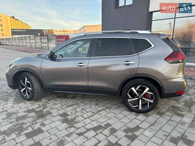 Серый Ниссан Rogue, объемом двигателя 2.49 л и пробегом 89 тыс. км за 15500 $, фото 10 на Automoto.ua