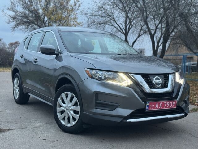 Серый Ниссан Rogue, объемом двигателя 2.5 л и пробегом 122 тыс. км за 14250 $, фото 4 на Automoto.ua