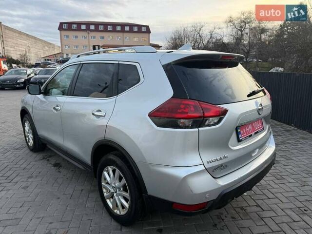 Сірий Ніссан Rogue, об'ємом двигуна 2.5 л та пробігом 261 тис. км за 10500 $, фото 12 на Automoto.ua