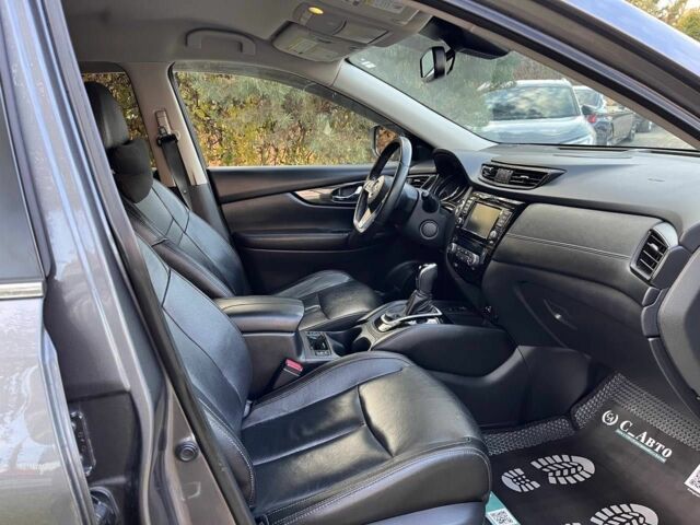 Серый Ниссан Rogue, объемом двигателя 2.5 л и пробегом 109 тыс. км за 18900 $, фото 17 на Automoto.ua