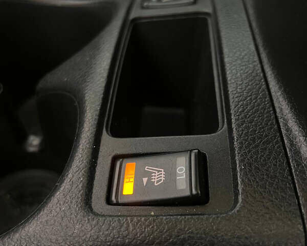 Серый Ниссан Rogue, объемом двигателя 2.49 л и пробегом 138 тыс. км за 16499 $, фото 17 на Automoto.ua