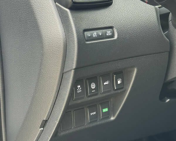 Ниссан Rogue 2019 в Запорожье на Automoto.ua Серый Ниссан Rogue, объемом двигателя 2.49 л и пробегом 115 тыс. км за 15799 $, фото 26 на Automoto.ua