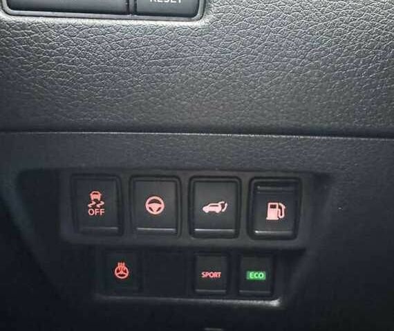 Сірий Ніссан Rogue, об'ємом двигуна 2.5 л та пробігом 141 тис. км за 12300 $, фото 2 на Automoto.ua