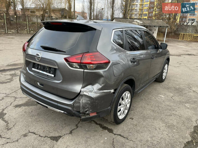 Сірий Ніссан Rogue, об'ємом двигуна 2.5 л та пробігом 140 тис. км за 11700 $, фото 2 на Automoto.ua