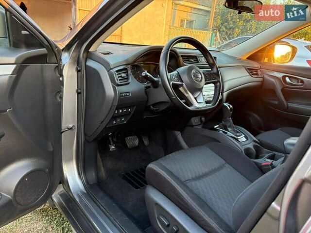 Серый Ниссан Rogue, объемом двигателя 2.49 л и пробегом 93 тыс. км за 19700 $, фото 16 на Automoto.ua