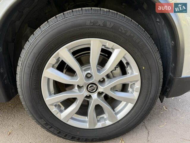 Серый Ниссан Rogue, объемом двигателя 2.49 л и пробегом 148 тыс. км за 14900 $, фото 45 на Automoto.ua