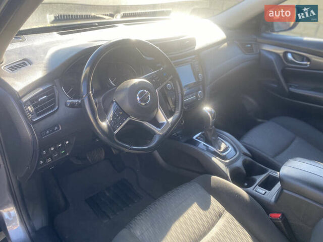 Сірий Ніссан Rogue, об'ємом двигуна 2.49 л та пробігом 216 тис. км за 16300 $, фото 24 на Automoto.ua