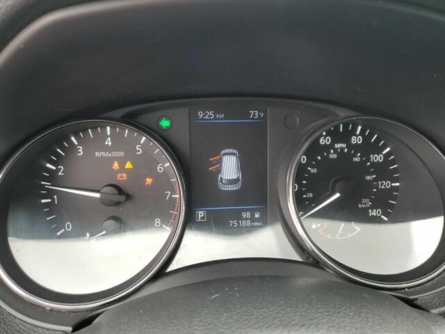 Серый Ниссан Rogue, объемом двигателя 2.4 л и пробегом 130 тыс. км за 8900 $, фото 8 на Automoto.ua