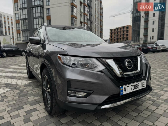 Сірий Ніссан Rogue, об'ємом двигуна 2.5 л та пробігом 115 тис. км за 16900 $, фото 6 на Automoto.ua