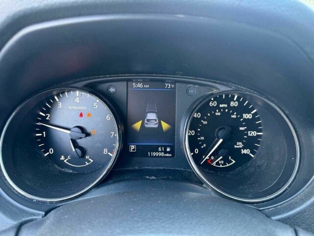 Сірий Ніссан Rogue, об'ємом двигуна 2 л та пробігом 193 тис. км за 9200 $, фото 7 на Automoto.ua