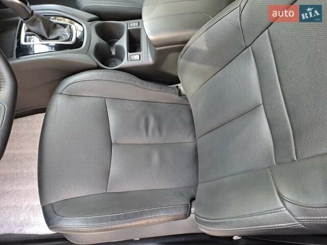 Серый Ниссан Rogue, объемом двигателя 2.5 л и пробегом 274 тыс. км за 14800 $, фото 12 на Automoto.ua