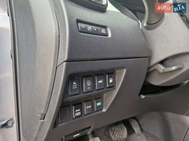 Сірий Ніссан Rogue, об'ємом двигуна 2.49 л та пробігом 68 тис. км за 16600 $, фото 14 на Automoto.ua