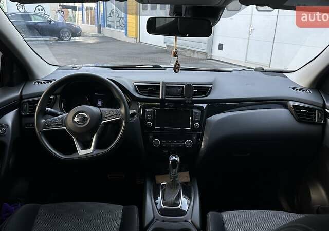 Сірий Ніссан Rogue, об'ємом двигуна 2 л та пробігом 39 тис. км за 16000 $, фото 21 на Automoto.ua