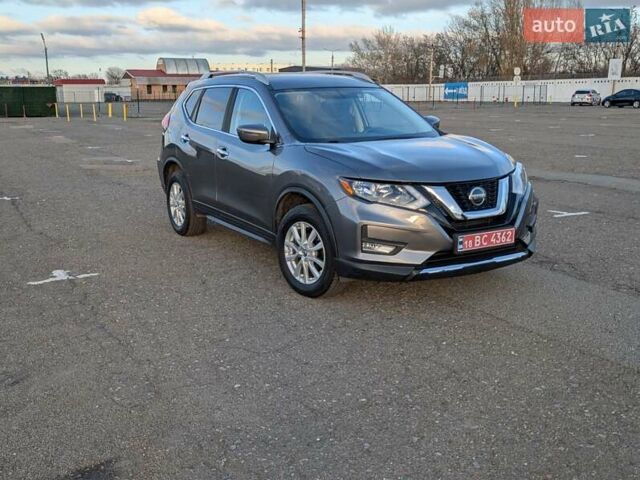 Сірий Ніссан Rogue, об'ємом двигуна 2.49 л та пробігом 90 тис. км за 16700 $, фото 4 на Automoto.ua