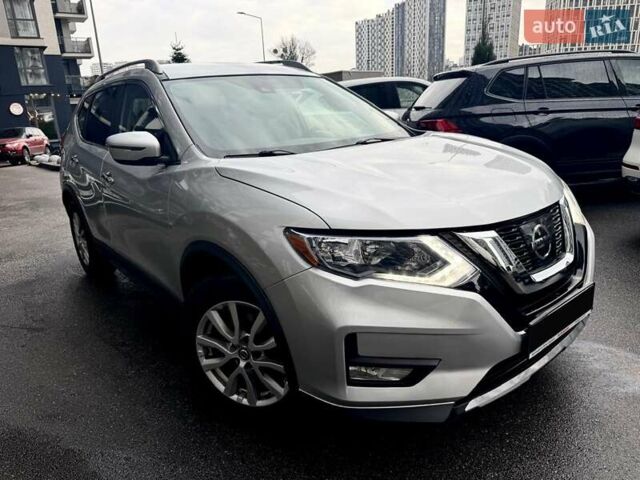 Сірий Ніссан Rogue, об'ємом двигуна 2.49 л та пробігом 117 тис. км за 14777 $, фото 5 на Automoto.ua