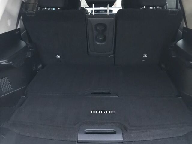 Серый Ниссан Rogue, объемом двигателя 2.5 л и пробегом 42 тыс. км за 16500 $, фото 11 на Automoto.ua