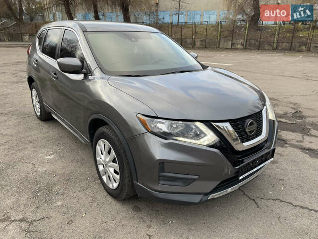 Сірий Ніссан Rogue, об'ємом двигуна 2.5 л та пробігом 140 тис. км за 11700 $, фото 1 на Automoto.ua