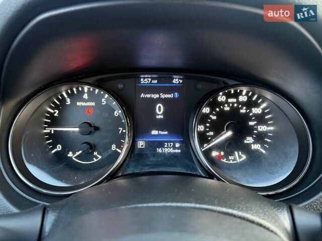 Сірий Ніссан Rogue, об'ємом двигуна 2.5 л та пробігом 261 тис. км за 10500 $, фото 6 на Automoto.ua