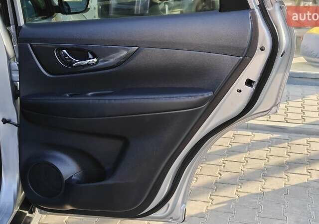 Сірий Ніссан Rogue, об'ємом двигуна 2.49 л та пробігом 152 тис. км за 14550 $, фото 23 на Automoto.ua