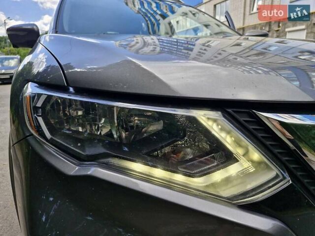 Сірий Ніссан Rogue, об'ємом двигуна 2.49 л та пробігом 68 тис. км за 16600 $, фото 10 на Automoto.ua