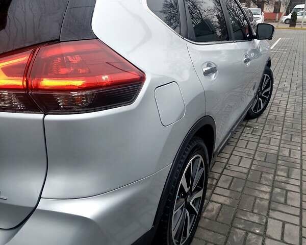 Серый Ниссан Rogue, объемом двигателя 2.49 л и пробегом 134 тыс. км за 15600 $, фото 8 на Automoto.ua