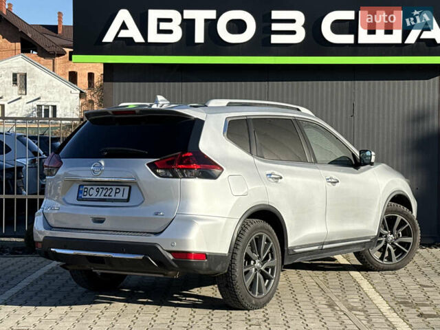 Серый Ниссан Rogue, объемом двигателя 2.49 л и пробегом 180 тыс. км за 15500 $, фото 1 на Automoto.ua