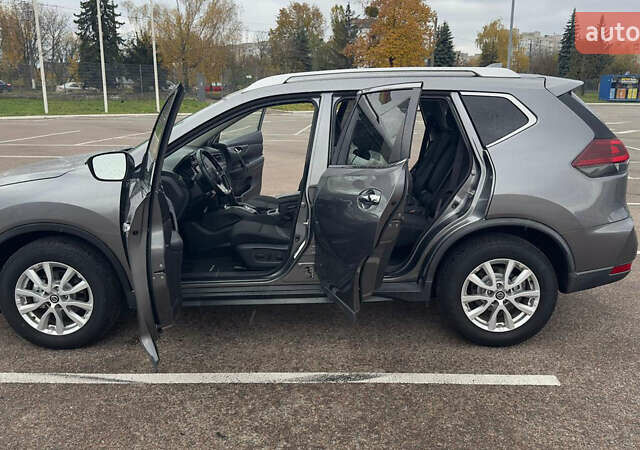 Серый Ниссан Rogue, объемом двигателя 2.49 л и пробегом 151 тыс. км за 15500 $, фото 7 на Automoto.ua