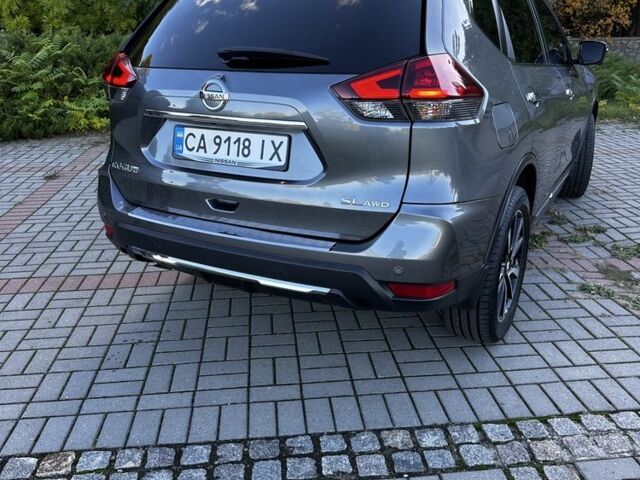 Сірий Ніссан Rogue, об'ємом двигуна 2.5 л та пробігом 112 тис. км за 17182 $, фото 2 на Automoto.ua