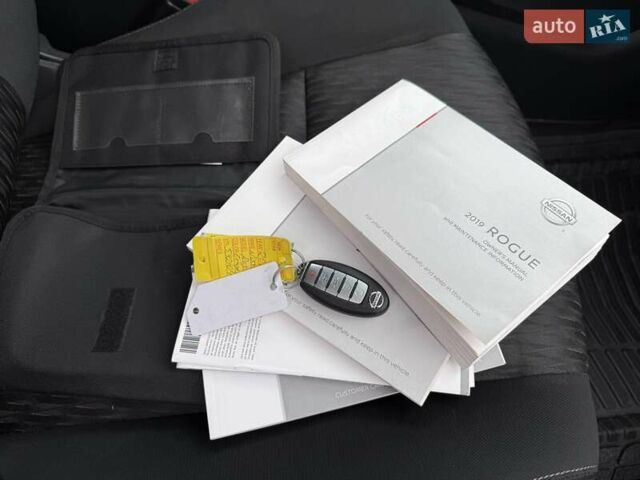 Серый Ниссан Rogue, объемом двигателя 2.49 л и пробегом 146 тыс. км за 14200 $, фото 34 на Automoto.ua