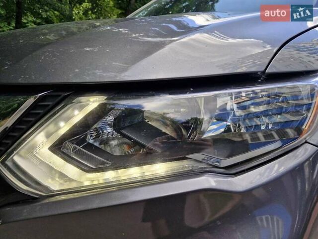 Сірий Ніссан Rogue, об'ємом двигуна 2.49 л та пробігом 68 тис. км за 16600 $, фото 1 на Automoto.ua