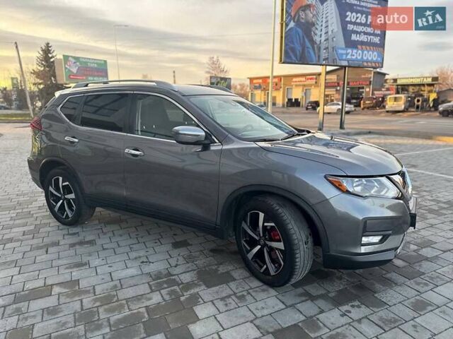 Серый Ниссан Rogue, объемом двигателя 2.49 л и пробегом 89 тыс. км за 15500 $, фото 4 на Automoto.ua