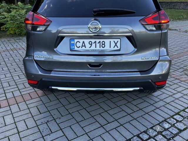 Сірий Ніссан Rogue, об'ємом двигуна 2.5 л та пробігом 112 тис. км за 17182 $, фото 16 на Automoto.ua