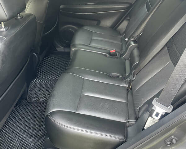 Сірий Ніссан Rogue, об'ємом двигуна 2.49 л та пробігом 65 тис. км за 19500 $, фото 31 на Automoto.ua