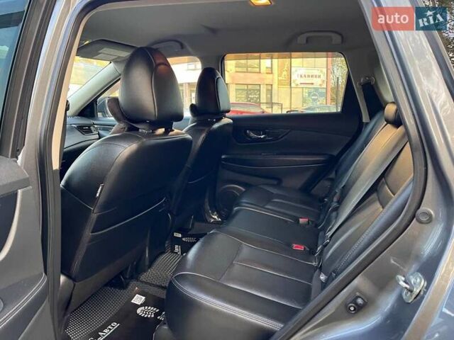 Серый Ниссан Rogue, объемом двигателя 2.49 л и пробегом 109 тыс. км за 18900 $, фото 16 на Automoto.ua