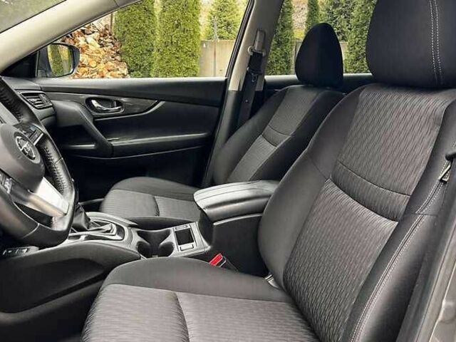 Серый Ниссан Rogue, объемом двигателя 2.5 л и пробегом 101 тыс. км за 11800 $, фото 6 на Automoto.ua